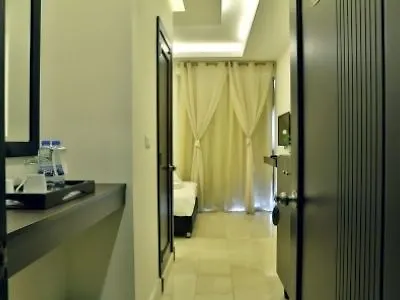 Hotel Parklane Furnished Suites Beirut