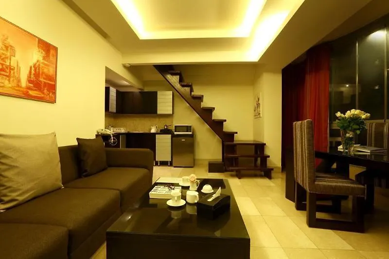 Parklane Furnished Suites Beirut 3*,